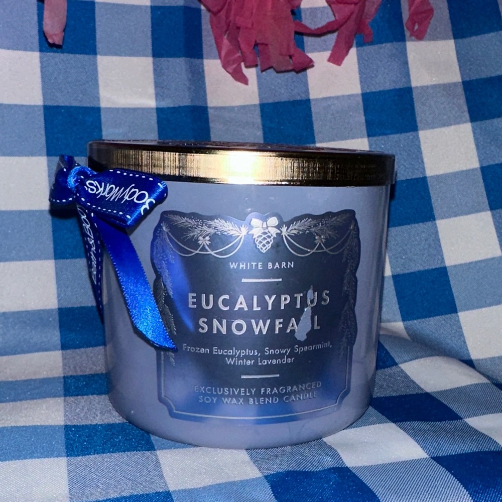 White Barn Eucalyptus Snowfall Candle - Blue and Silver